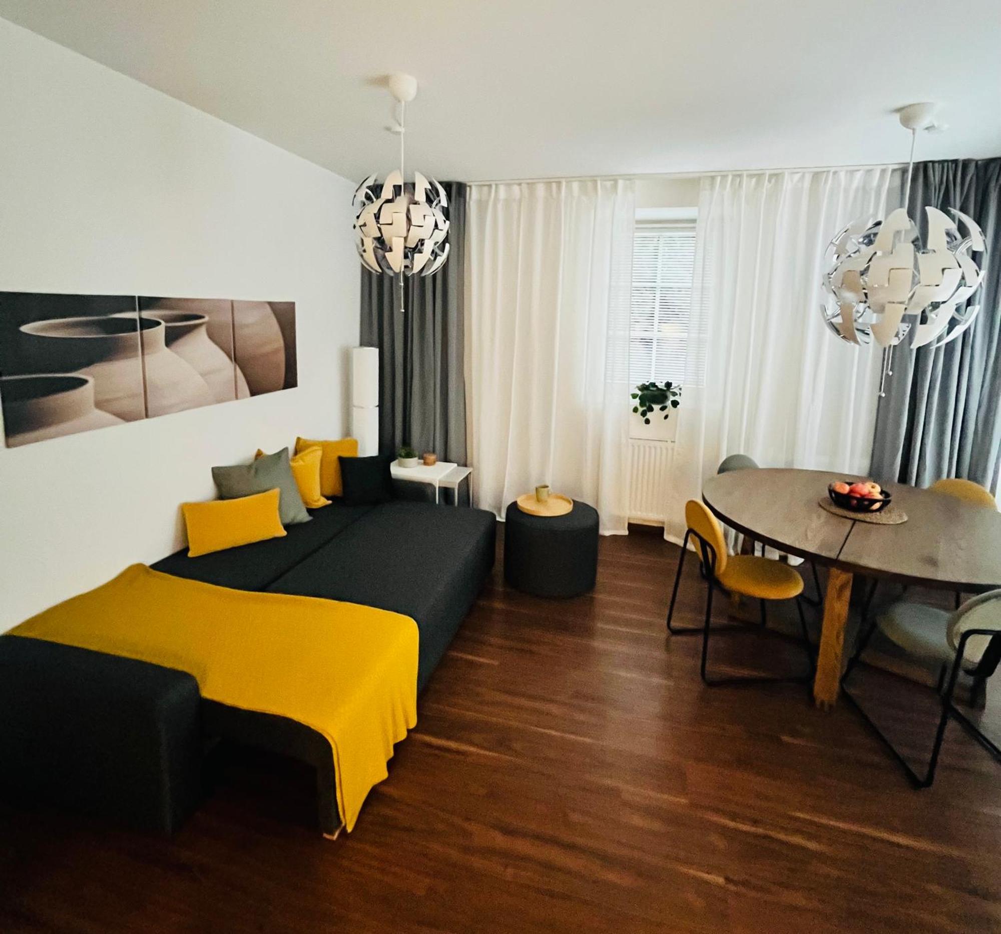 Apartment M4 Salzburg Luaran gambar